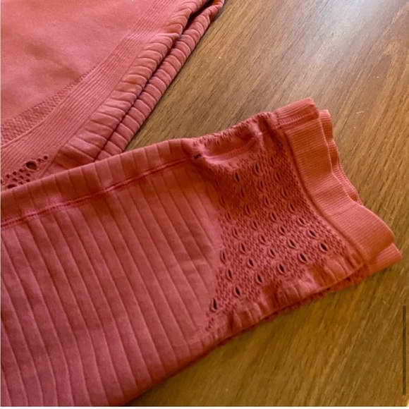 Gymshark EUC Energy + Seamless Dusty Pink Leggings Size Medium high waisted - Picture 10 of 15